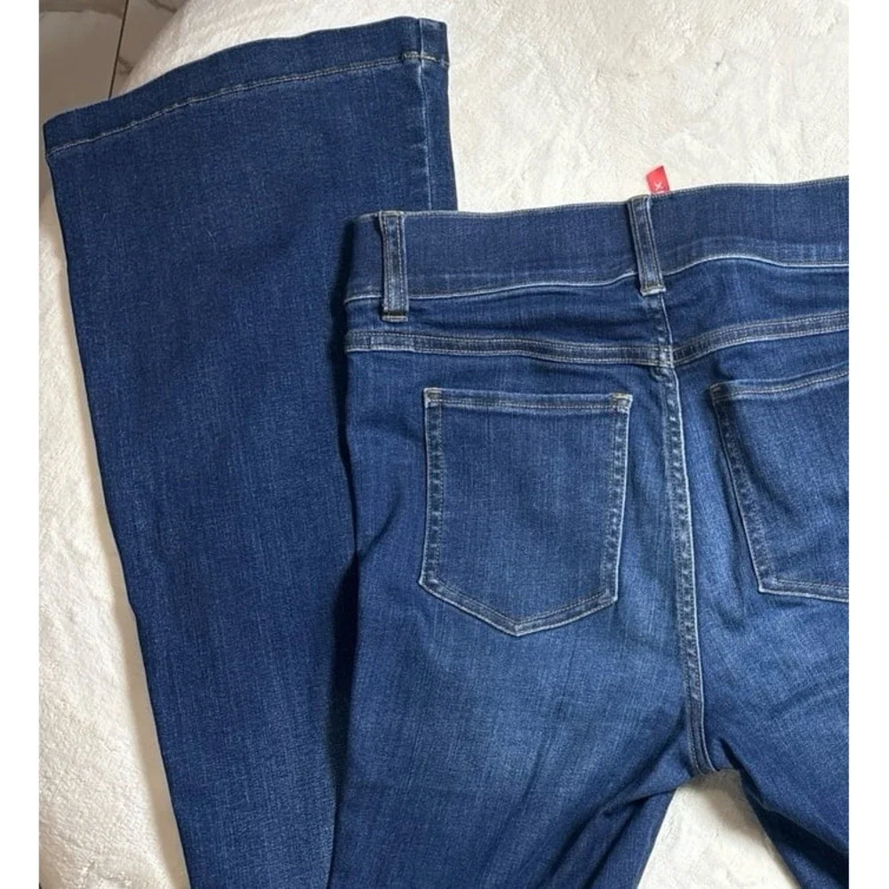 Women's small SPANX Clean indigo bootcut trouser denim jean pants. EUC.